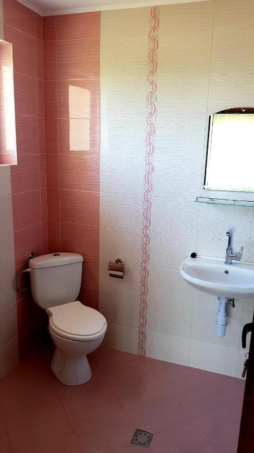 Амида Hotel Варвара Екстериор снимка