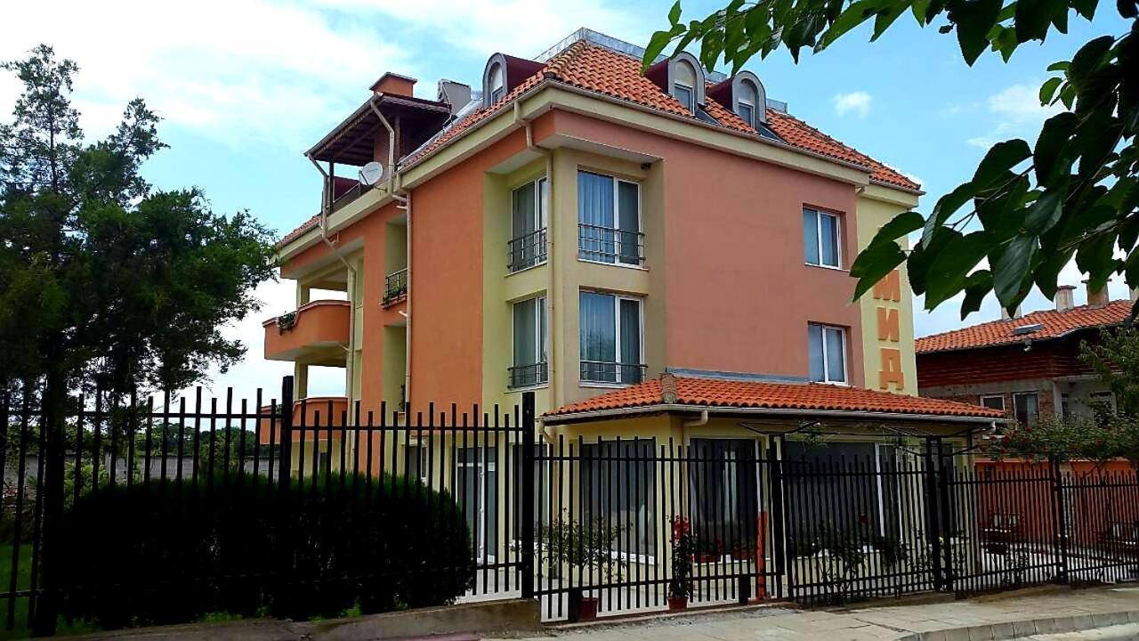 Амида Hotel Варвара Екстериор снимка