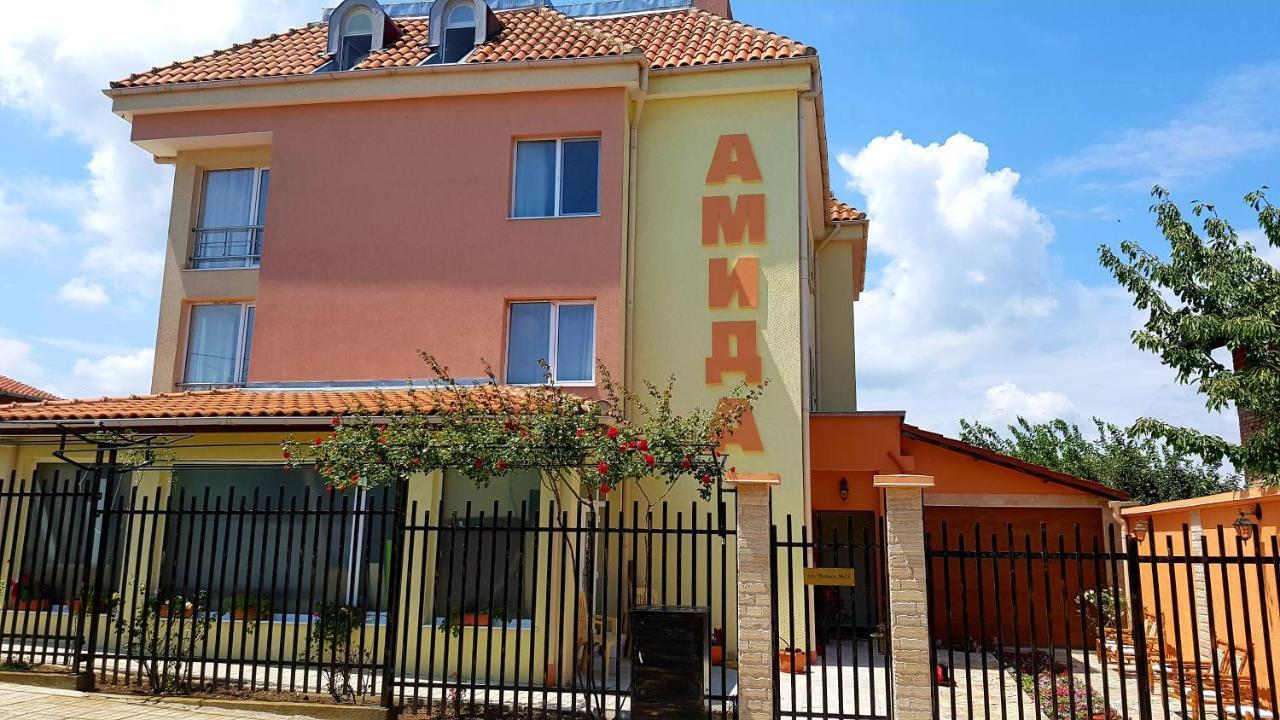 Амида Hotel Варвара Екстериор снимка